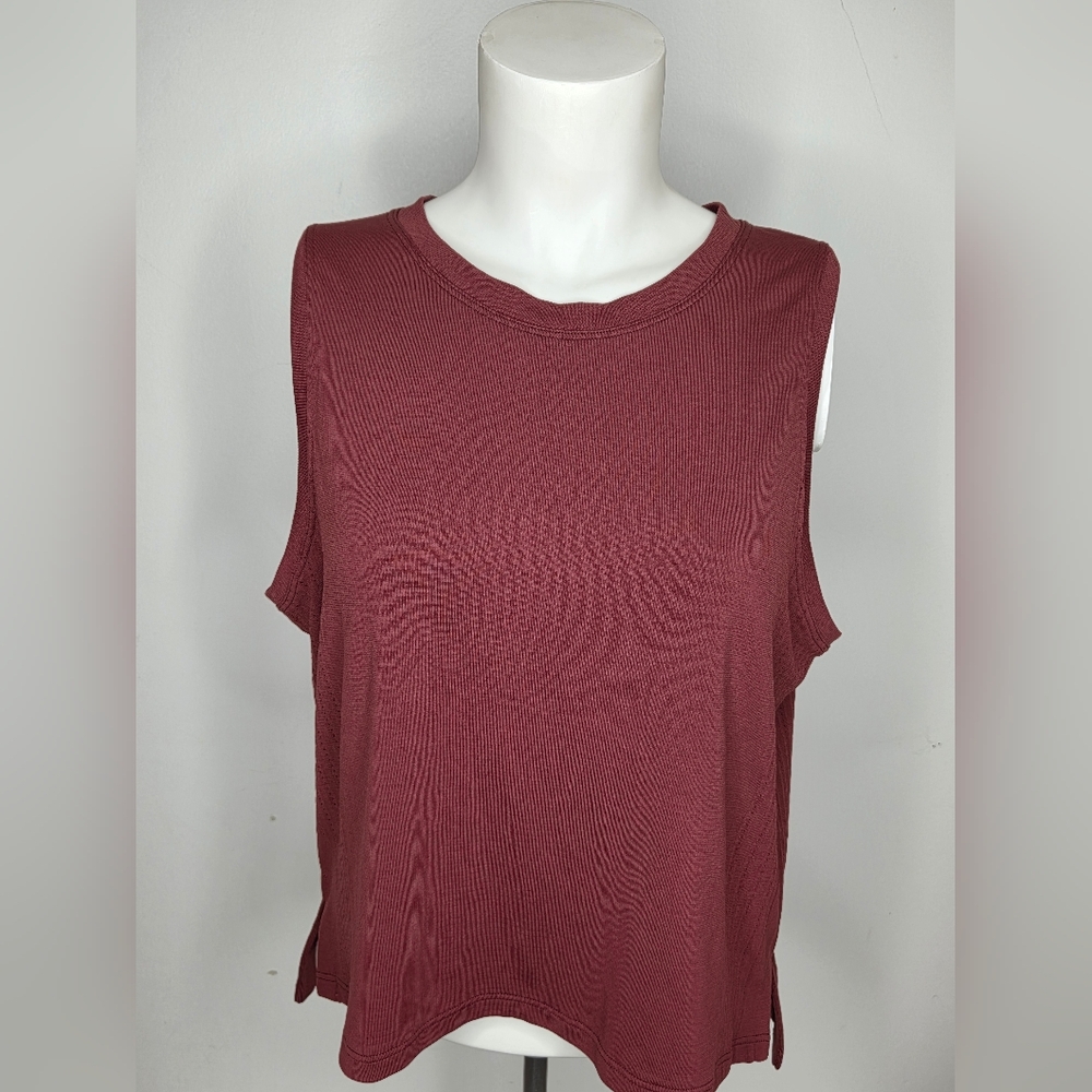 Lululemon Atletica ptp:20" (M/L) Sleeveless Burgundy Training Muscle Tee - Picture 1 of 9